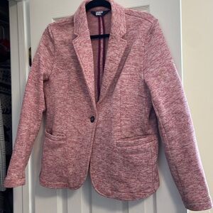 Pink blazer, comfy and warm. Perfect for fall weather.